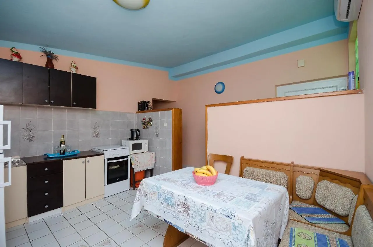 Apartment Marija Zdenko Lopar
