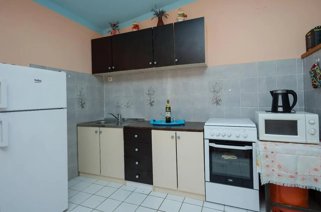 Apartment Marija Zdenko Lopar 0*,  Croatia